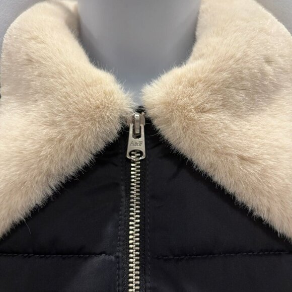 A&F Ultra Puffer Bomber Jacket Faux Fur Black Zip Women’s XS - Picture 4 of 8